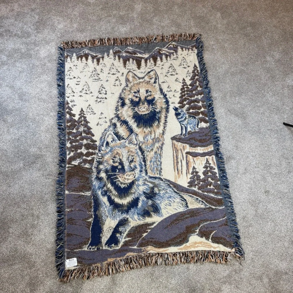 Fieldcrest Woven Wolf Throw Blanket 100% Cotton Fringed Tapestry 46x68 USA Made